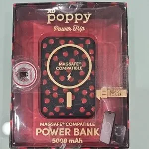 Power Trip MagSafe Compatible Power Bank - Black with Red Accents